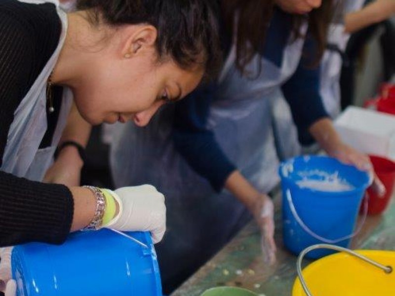 Creative Paint Pouring