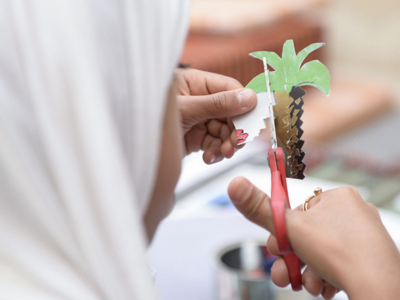 Designing a Book of Plants Using Recycled Paper