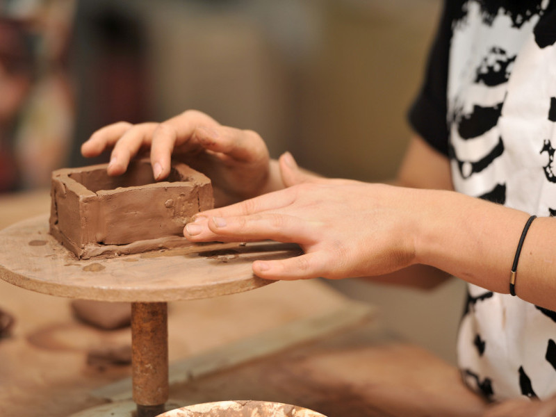 Pottery Craftsmanship through Clay Hollowing and Shaping